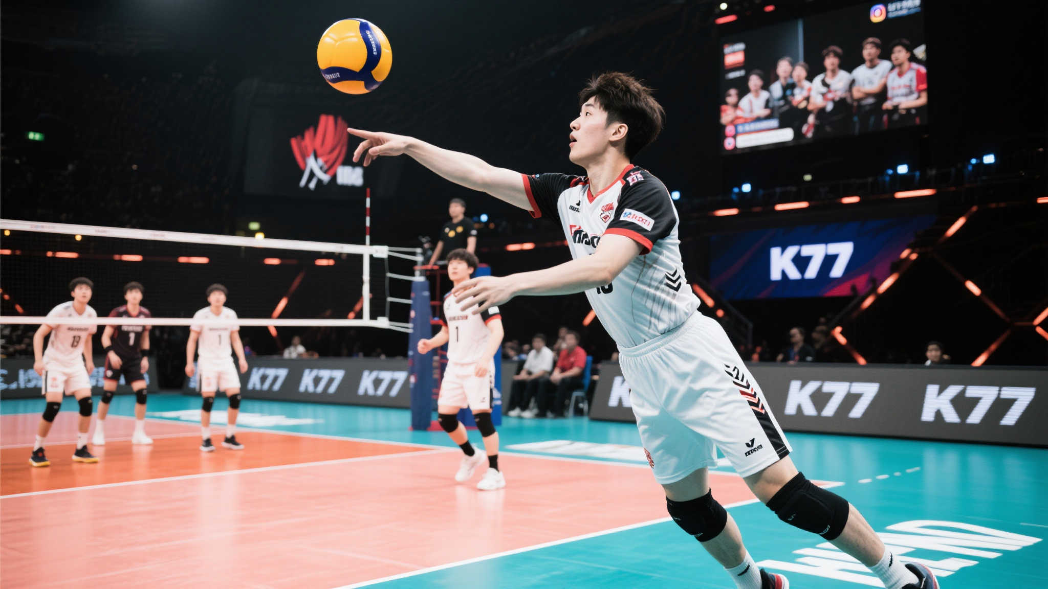 斯卢茨基探访爱徒K77,亲临现场观摩欧冠录制 斯卢茨基探访爱徒K77,亲临现场观摩欧冠录制