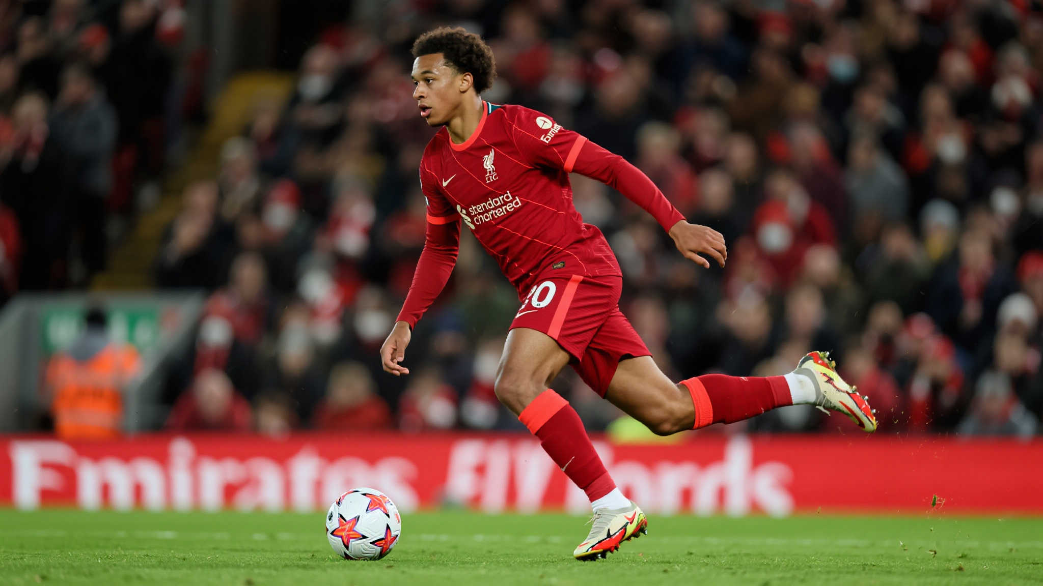 弗林蓬：无法抗拒利物浦邀约，信心满满挑战替代阿诺德